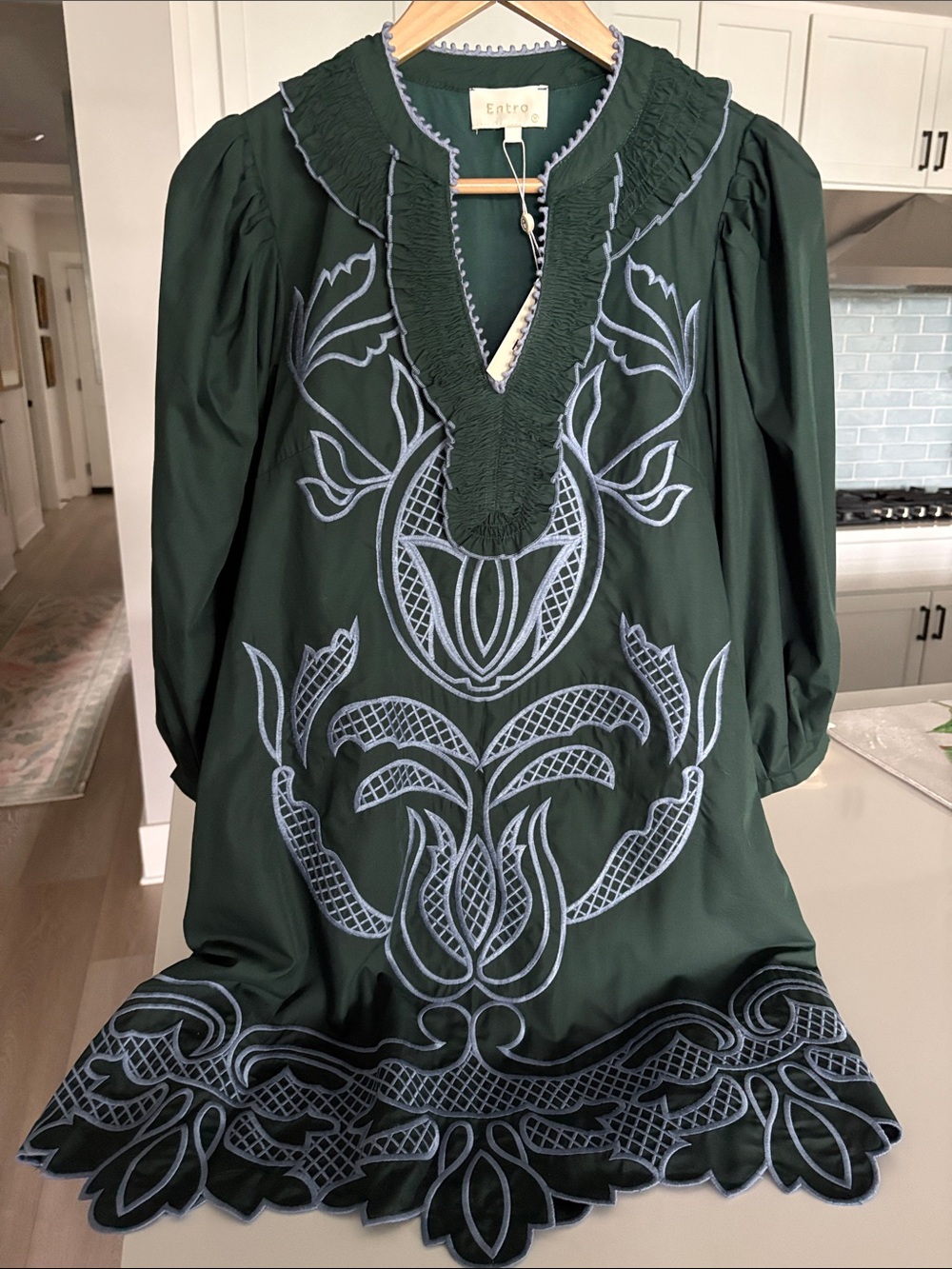 entro Dark Green Tunic with Lightblue Embroidery. Size Medium